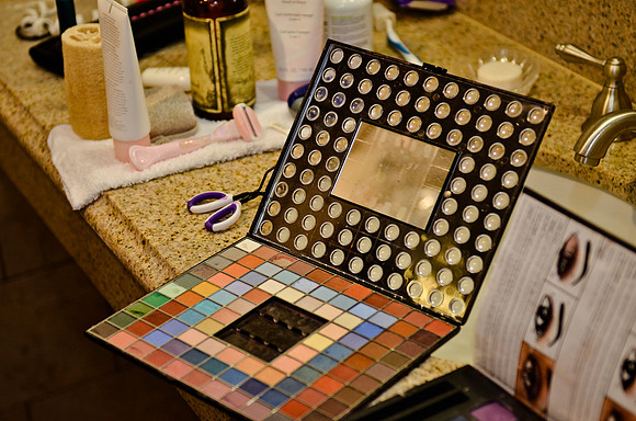 © 2012 www.TommyJohnStudios.com