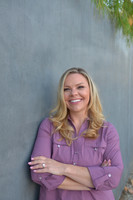 jan-hawkins-headshots-feb-2018_0167_LR