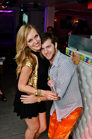 © 2012 www.TommyJohnStudios.com