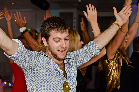 © 2012 www.TommyJohnStudios.com