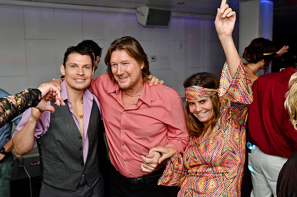 © 2012 www.TommyJohnStudios.com