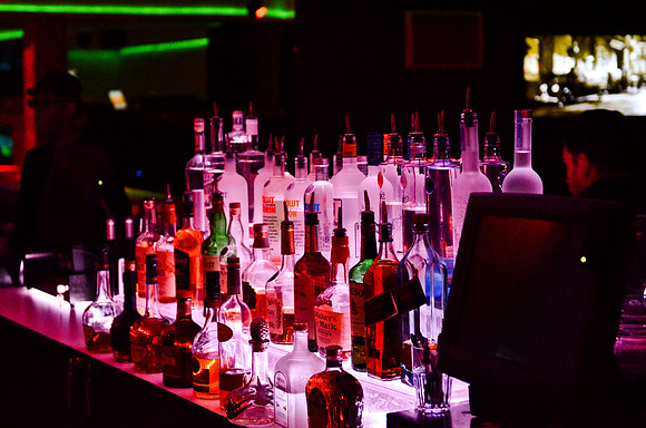 © 2012 www.TommyJohnStudios.com
