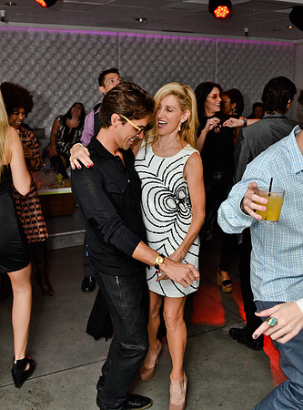 © 2012 www.TommyJohnStudios.com