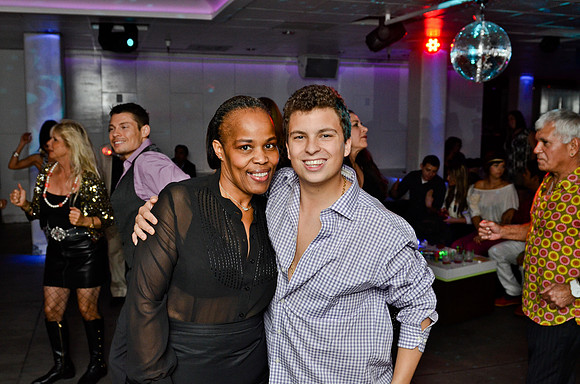 © 2012 www.TommyJohnStudios.com