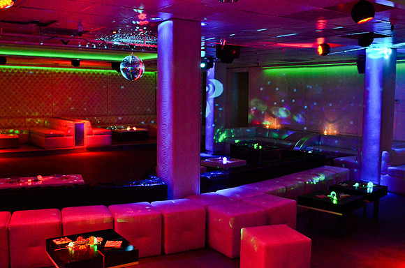 © 2012 www.TommyJohnStudios.com