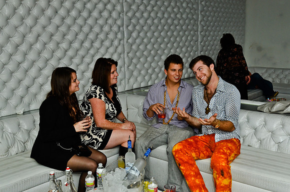 © 2012 www.TommyJohnStudios.com