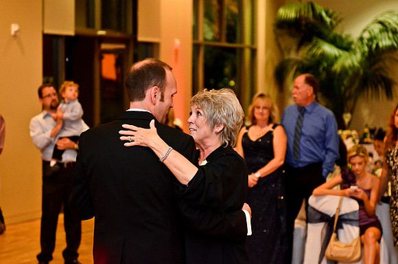 © 2012 www.TommyJohnStudios.com