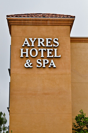 © 2012 www.TommyJohnStudios.com
