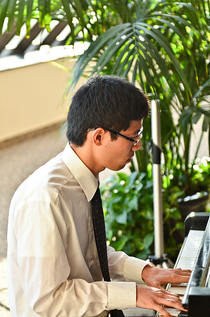 © 2012 www.TommyJohnStudios.com