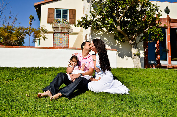 © 2012 www.TommyJohnStudios.com
