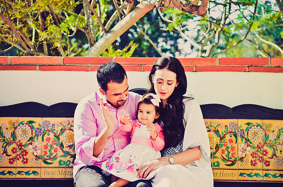 © 2012 www.TommyJohnStudios.com