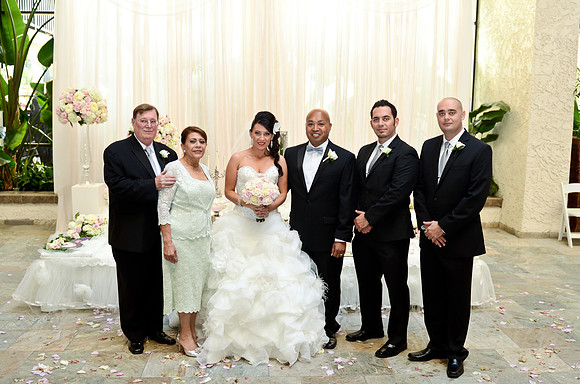 © 2012 www.TommyJohnStudios.com