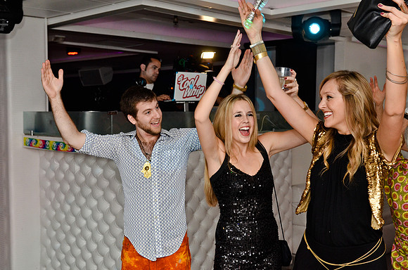 © 2012 www.TommyJohnStudios.com